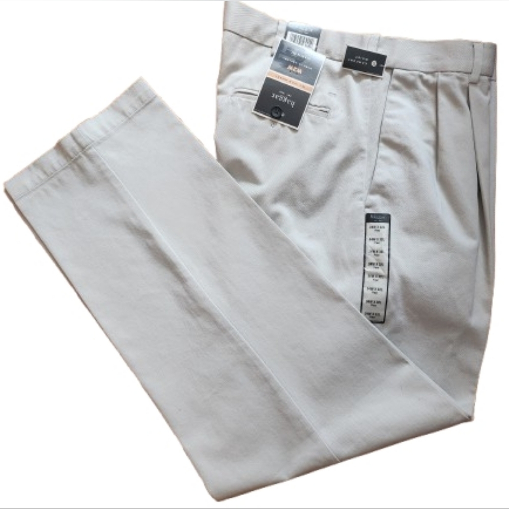Haggar.Khaki Classic Fit No Iron Comfort Waist Size 34W×32L